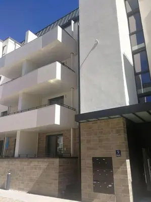 Das Gebäude in dem sich die Ferienwohnung befindet