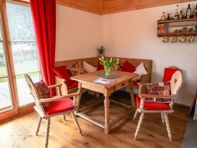 Ein Sitzbereich in der Unterkunft Grafenaschau Comfortable holiday residence