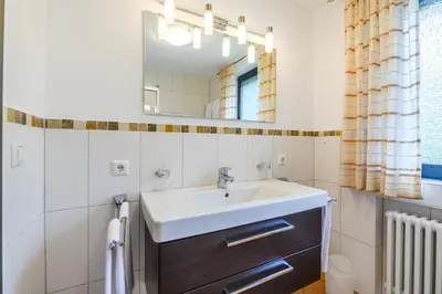 Ein Badezimmer in der Unterkunft Cresta 14