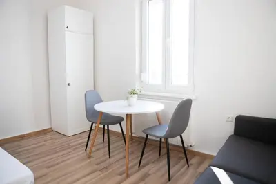 Ein Sitzbereich in der Unterkunft Helle 2-Zimmer Wohnung