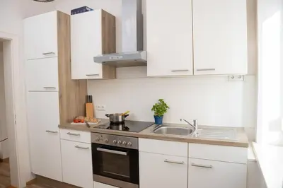 Küche/Küchenzeile in der Unterkunft Helle 2-Zimmer Wohnung