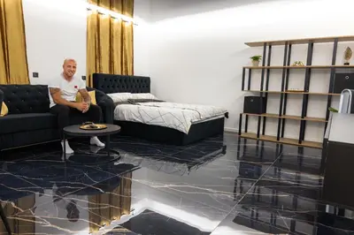 Ein Sitzbereich in der Unterkunft Optimus Apartment