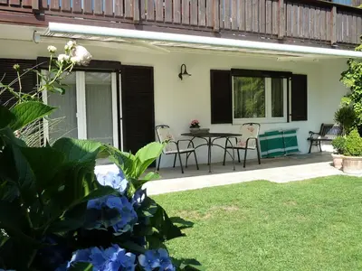 Ein Garten an der Unterkunft Ferienwohnung Lehmann