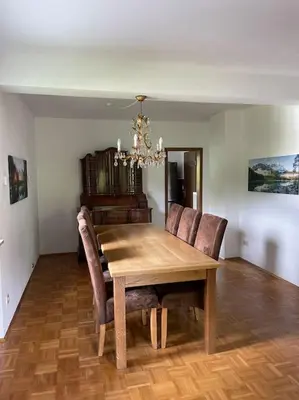 Ein Sitzbereich in der Unterkunft Ferienhaus Partenkirchen