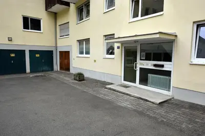 Das Gebäude in dem sich die Ferienwohnung befindet