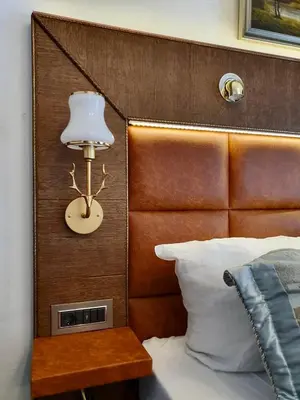 Ein Bett oder Betten in einem Zimmer der Unterkunft Golden GaPa Central Duplex Apartment 2