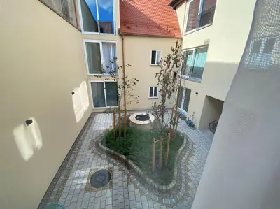 Das Gebäude in dem sich die Ferienwohnung befindet
