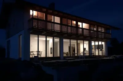 Ein Balkon oder eine Terrasse in der Unterkunft Traumhaus sensationeller Lage Traumhafter Bergblick absolute Ruhe