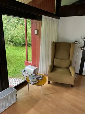 Ein Sitzbereich in der Unterkunft Das Rote Haus am See