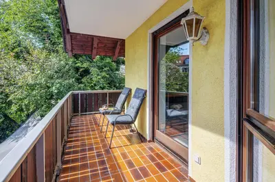 Ein Balkon oder eine Terrasse in der Unterkunft Viel Platz und Ruhe für 4 am Valentins-Park
