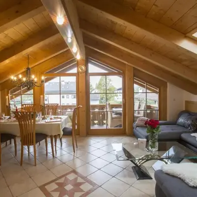Golden GaPa Penthouse 1