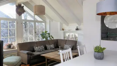 Ein Sitzbereich in der Unterkunft Tolle Ferienwohnung in Prien am Chiemsee