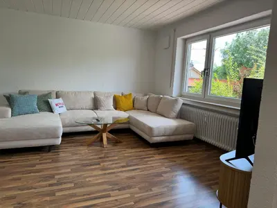 Ein Sitzbereich in der Unterkunft Mickey Flat 3 Zimmer Wohnung in Vohburg mit Büro