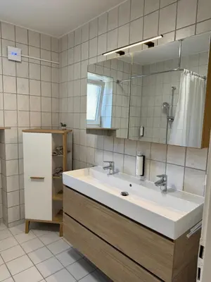 Ein Badezimmer in der Unterkunft Mickey Flat 3 Zimmer Wohnung in Vohburg mit Büro