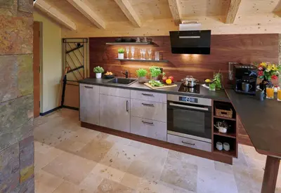 Küche/Küchenzeile in der Unterkunft ÜbermAlztal Chalet Alzblick Ferienwohnung