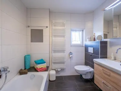 Ein Badezimmer in der Unterkunft Haus Bischoff 1