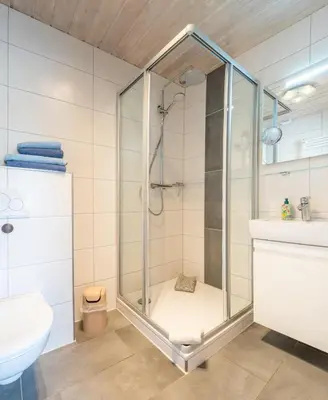 Ein Badezimmer in der Unterkunft Haus Bischoff 2