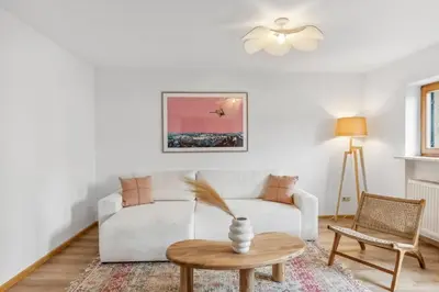 Ein Sitzbereich in der Unterkunft Casa Primavera - Stadtvilla mitten in Miesbach