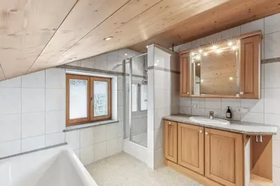 Ein Badezimmer in der Unterkunft Casa Primavera - Stadtvilla mitten in Miesbach