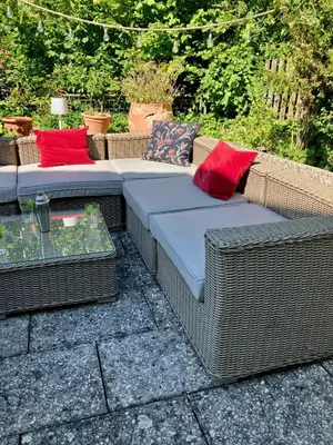 Ein Sitzbereich in der Unterkunft Altbau-Traum mit Riesen-Dachterrasse