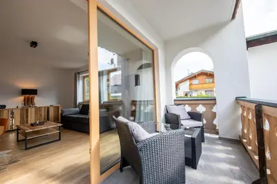 Ein Sitzbereich in der Unterkunft Lex'n Lodge
