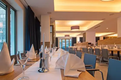 Ein Restaurant oder anderes Speiselokal in der Unterkunft Bayer 89 Vi Vadi Hotel