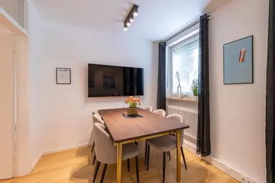 TV/Unterhaltungsangebot in der Unterkunft SweetHome - Küche, Stellplatz, WLAN, Nähe S-Bahn
