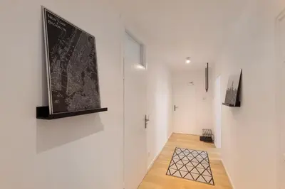 TV/Unterhaltungsangebot in der Unterkunft SweetHome - Küche, Stellplatz, WLAN, Nähe S-Bahn