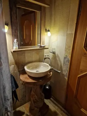 Ein Badezimmer in der Unterkunft Perfektes Alpenrefugium mit Hüttencharacter