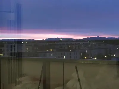 Ein allgemeiner Bergblick oder ein Berglick von der Ferienwohnung aus