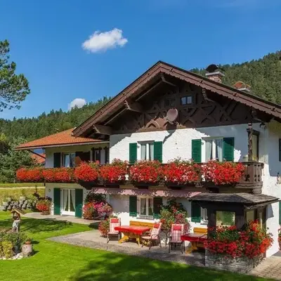 Gästehaus Karwendelblick - FerienwohnungParterre