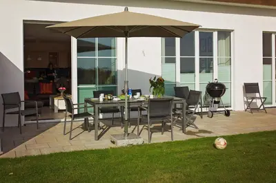 Ein Patio oder anderer Außenbereich in der Unterkunft Terrasse im Ammergau