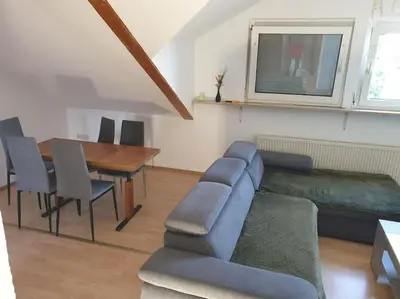 Ein Sitzbereich in der Unterkunft Schöne Wohnung zentral Ingolstadt