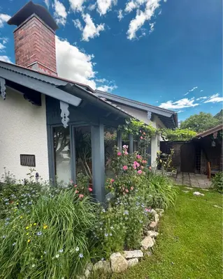 Ein Garten an der Unterkunft Chiemgau One
