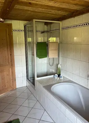Ein Badezimmer in der Unterkunft Ferienwohnung Metzner