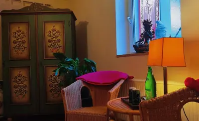 Ein Sitzbereich in der Unterkunft Seminarhaus Arya Maitreya