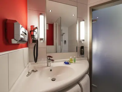 Ein Badezimmer in der Unterkunft Ibis Muenchen City Ost
