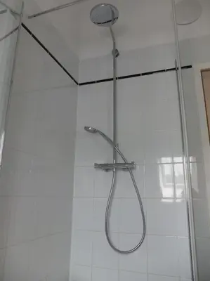 Ein Badezimmer in der Unterkunft Dachgeschosswohnung Seeblick