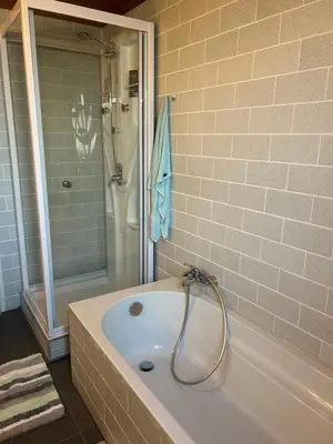 Ein Badezimmer in der Unterkunft Stilvolle, große Ferienwohnung in der Hallertau, Nähe Pfaffenhofen & Scheyern