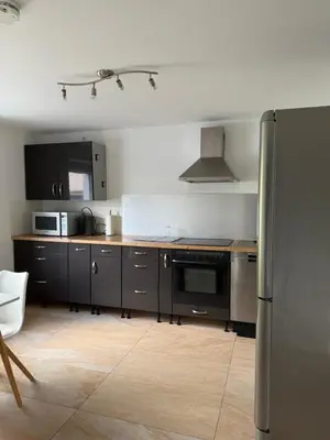 Küche/Küchenzeile in der Unterkunft Stilvolle Wohnung im Erdgeschoss