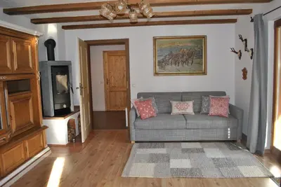 Ein Sitzbereich in der Unterkunft Ferienwohnung Eschental