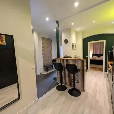 Munich Apartment 110 qm with 3 Bedrooms very cetral location 1 to 10 Guests