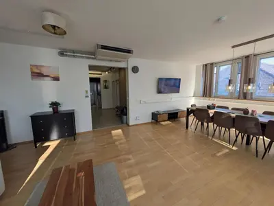 TV/Unterhaltungsangebot in der Unterkunft Munich Large Apartment 155 qm with 4 Bedrooms top located 1 to 12 guests