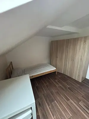 Ein Bett oder Betten in einem Zimmer der Unterkunft 2-Rent Group Hostel Rooms&Apartments GKP2