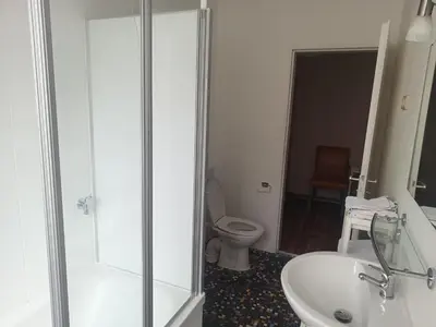 Ein Badezimmer in der Unterkunft 2-Rent Group Hostel Rooms&Apartments GKP2