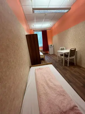 Ein Bett oder Betten in einem Zimmer der Unterkunft 2-Rent Group Hostel Rooms&Apartments GKP2