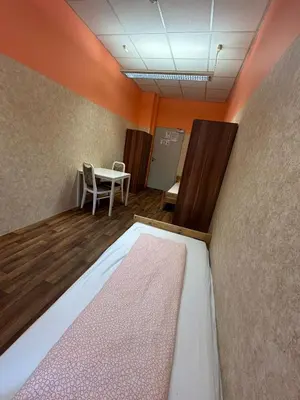 Ein Bett oder Betten in einem Zimmer der Unterkunft 2-Rent Group Hostel Rooms&Apartments GKP2
