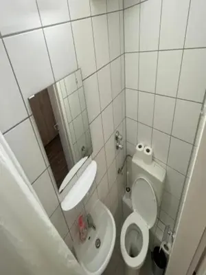 Ein Badezimmer in der Unterkunft 2-Rent Group Hostel Apartments SEN14