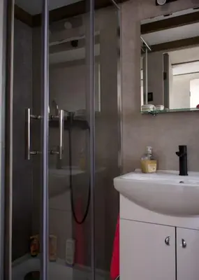 Ein Badezimmer in der Unterkunft Luxuriöses Tiny House