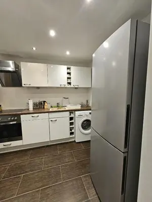 Küche/Küchenzeile in der Unterkunft OEZ 3 Zimmer Wohnung